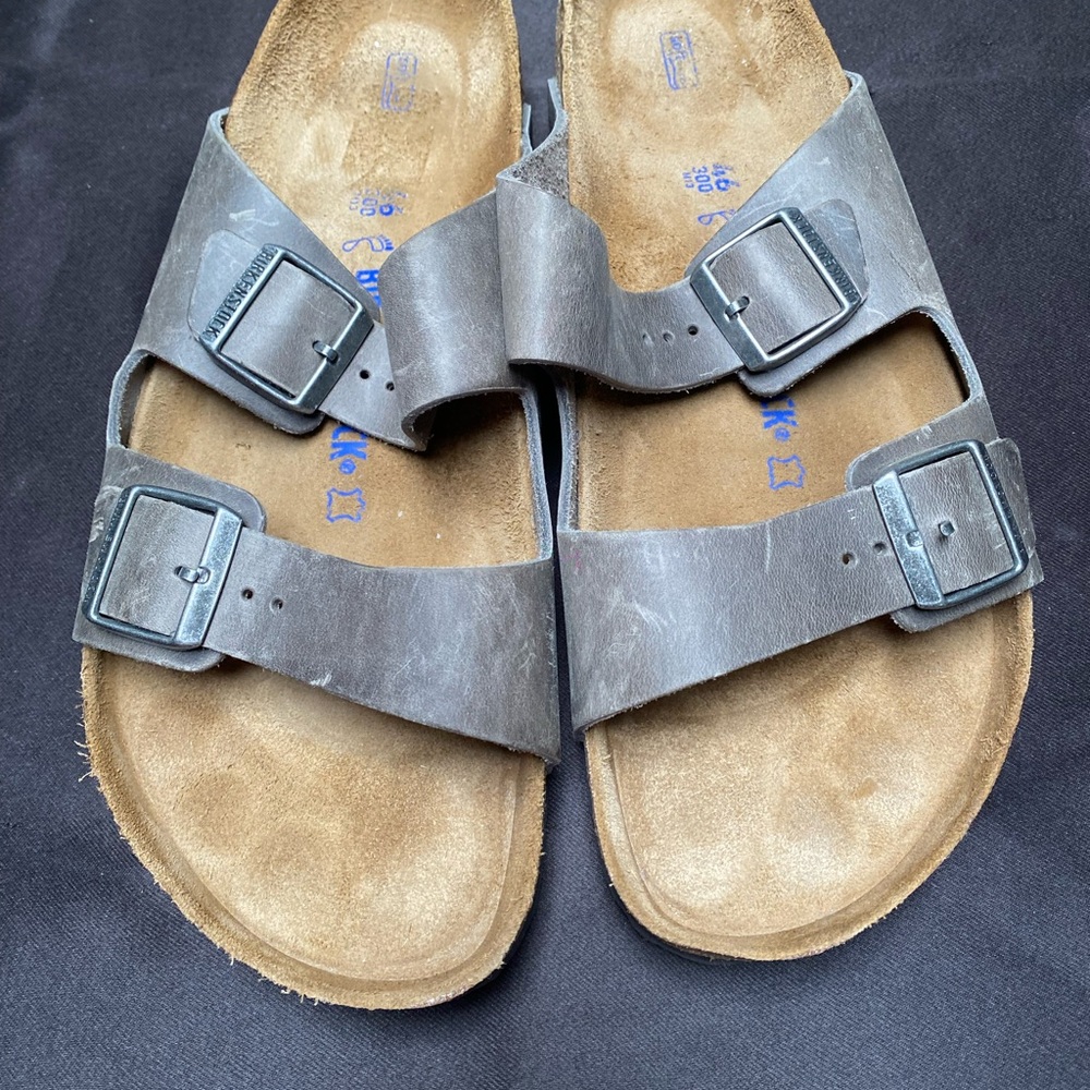 Birkenstock Men's Gray Sandals